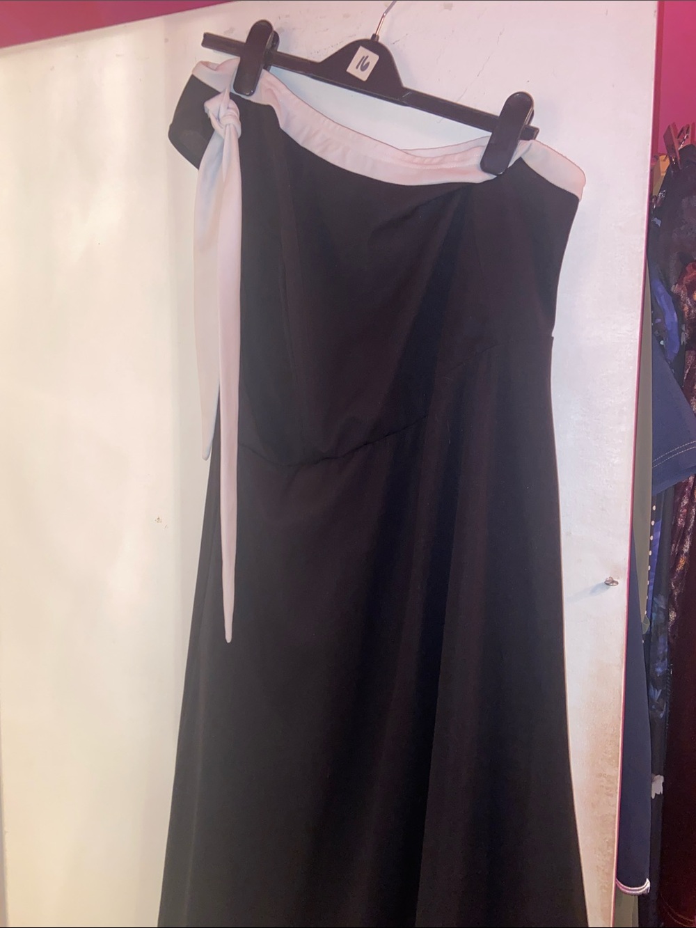 Black & White Tie-Waist Women's dress